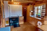 Küche mit Holzofen